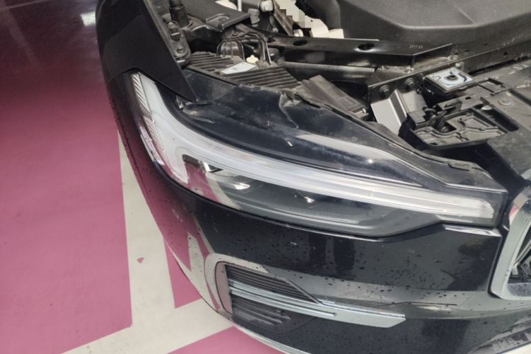 Used Volvo XC60 2025 B5 4x4 Smart Luxury Edition
