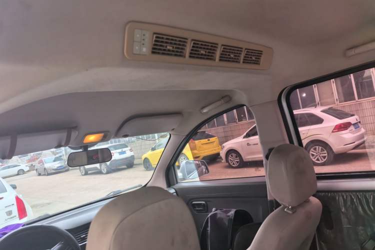 Used Wuling Rongguang V 2016 1.2L Practical Version Headliner