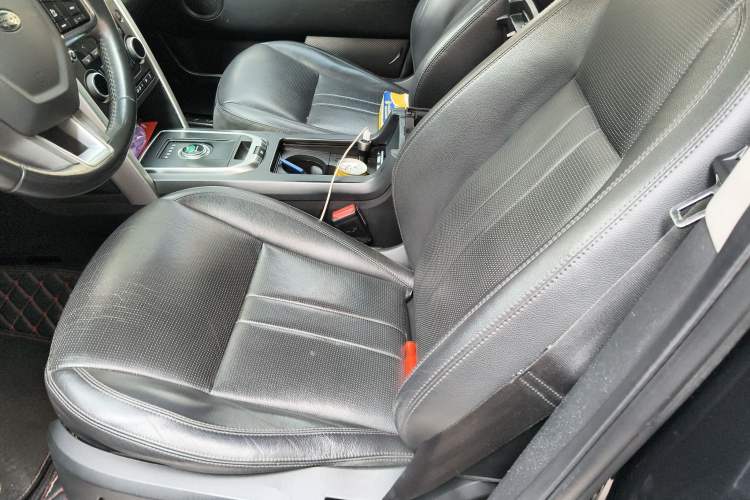 Used Land Rover Discovery Sport 2018 240 PS HSE Version