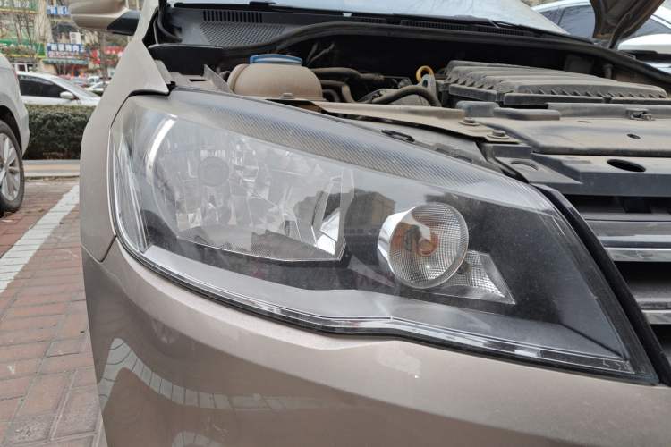 Used Volkswagen Jetta 2015 Zhihui Edition 1.4L Manual Comfort Model