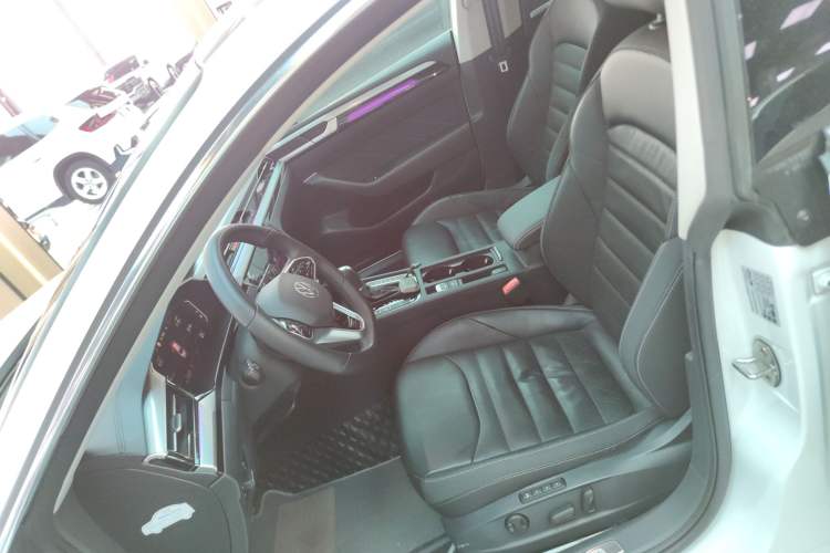 Used Volkswagen FAW-Volkswagen CC 2023 380TSI Striking Edition
