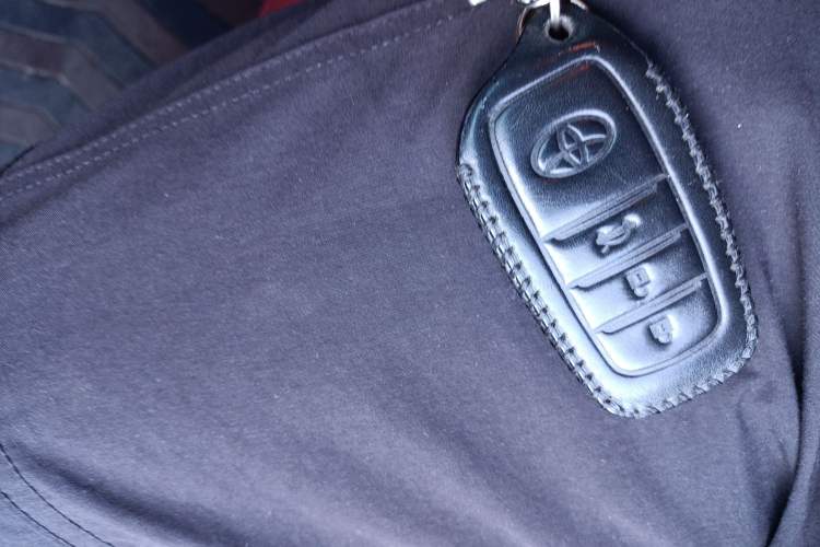 Used Toyota Prado 2016 2.7L Automatic Standard Edition Vehicle Key