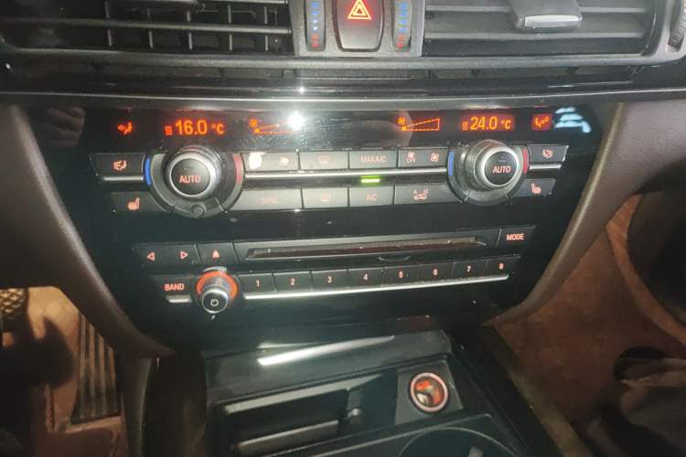 Used BMW X5 2018 xDrive28i
