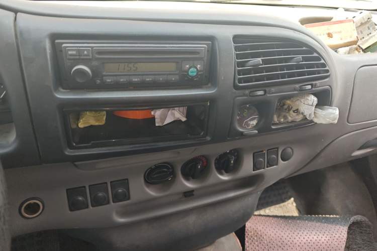 Used Ford Classic Transit 2009 2.8T Diesel Standard Version Short Wheelbase Mid-Roof JX493ZLQ3
