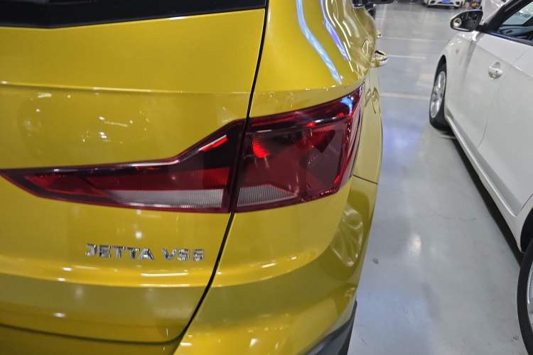 Used Jetta VS5 2019 280TSI Automatic Enjoyment Model Right Rear Taillight