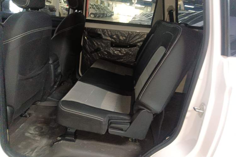 Used Wuling Hongguang 2021 1.5L Revised S Base Version with Electric Power Steering LAR