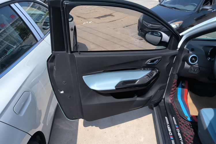 Used Chery New Energy Little Ant 2022 Revised Version Sweet Pink Edition Half-Sugar Version Lithium Iron Phosphate 30.7 kWh 30 kW 301 km