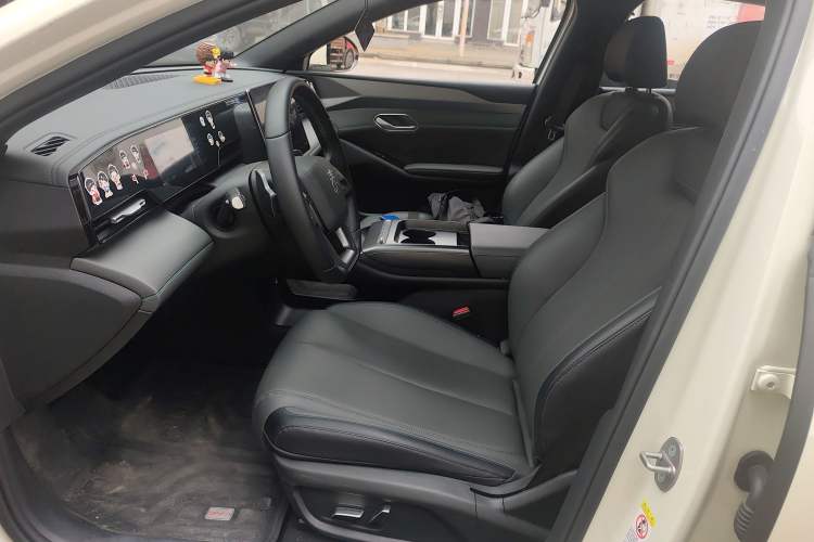 Used BYD Qin L 2025 EV 545KM Beyond Version
