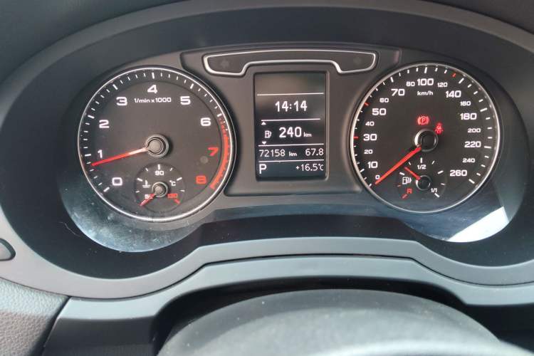 Used Audi Q3 2016 30 TFSI Collector's Edition Comfort Model