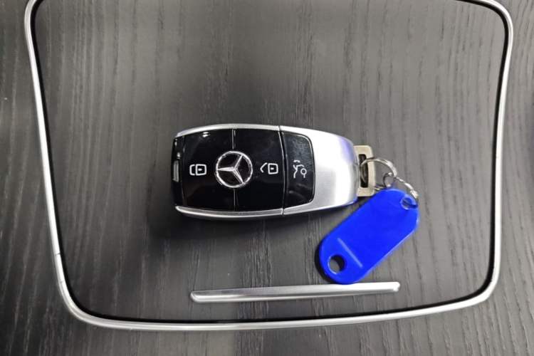 Used Mercedes-Benz E-Class 2021 Restyled E 300 L Sporty and Stylish Edition
