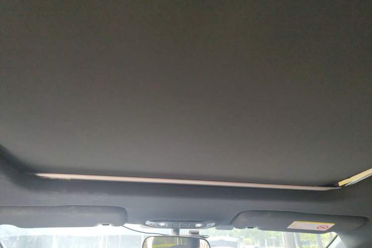 Used Hycan Z03 2022 620 km Range Trendy Cool Version 160 kW 76.8 kWh