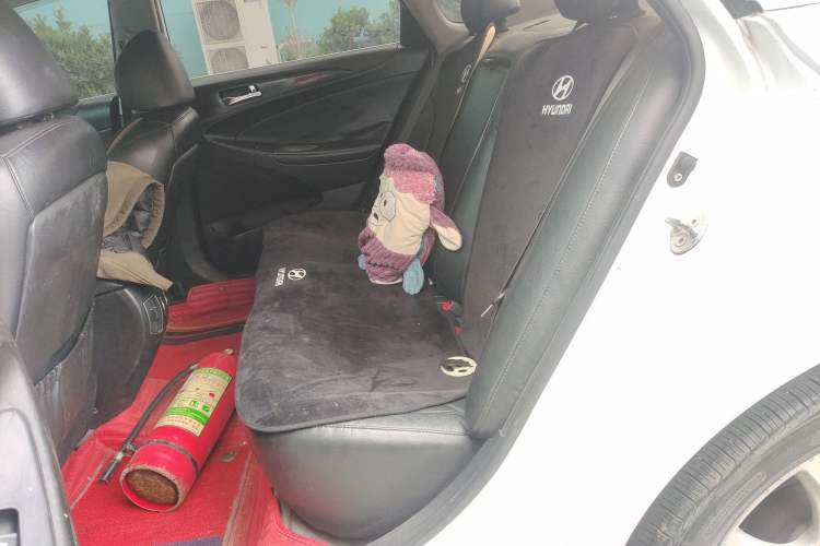 Used Hyundai Sonata 2011 2.0L Automatic Luxury Edition
