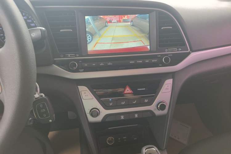 Used Hyundai Elantra (6th Generation / Lingdong) 2016 1.6L Automatic ZhiXuan – Elite Version
