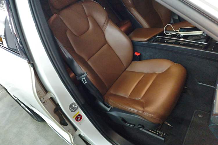 Used Volvo XC60 2020 T5 4x4 Zhiyi Luxury Edition