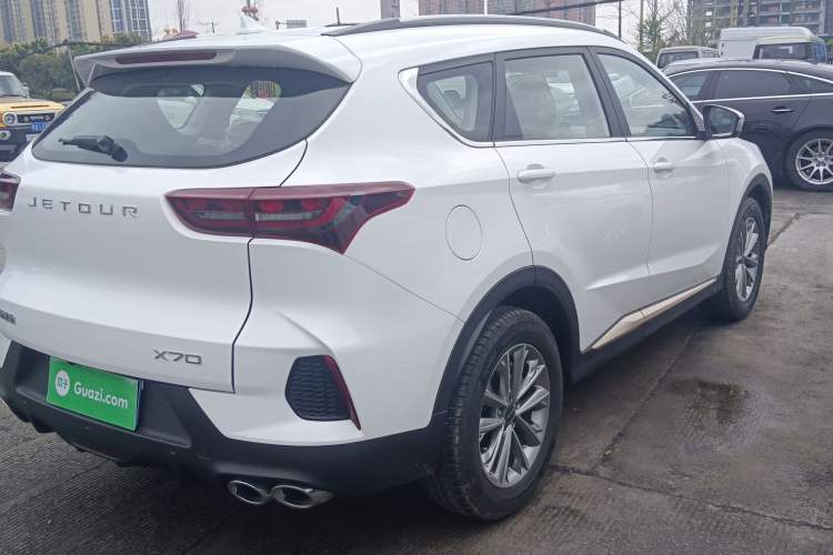 Used JETOUR X70 2025 1.5T DCT Zhenxiang Edition 5 Seats Rear Right 45 Deg