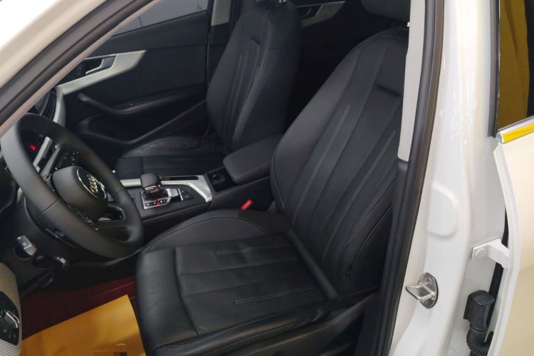 Used Audi A4L 2020 40 TFSI Fashionable and Elegant Model Left Front Seat