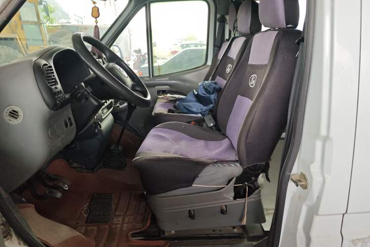 Used Ford Classic Transit 2016 2.8T Diesel Short-Wheelbase 6-Seater Mid-Roof Multifunction Vehicle JX493ZLQ4 Left Front Seat