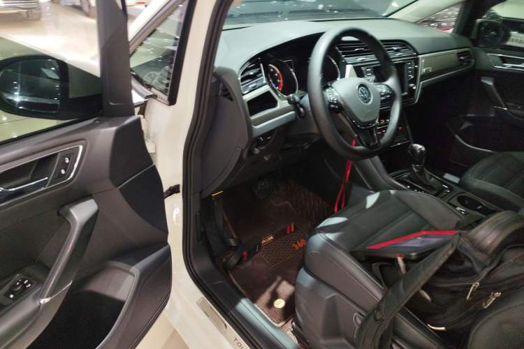 Used Volkswagen Touran 2021 Touran L 280TSI DSG Comfort Edition 7 Seats