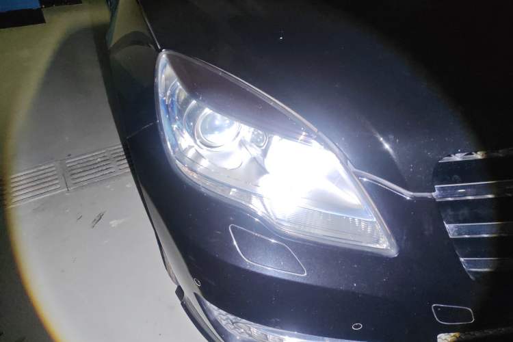 Used Mercedes-Benz R-Class 2017 R 320 4MATIC Business Edition Prestige Model
