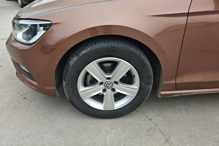 Used Volkswagen Lamando 2017 230TSI DSG Fashion Edition
