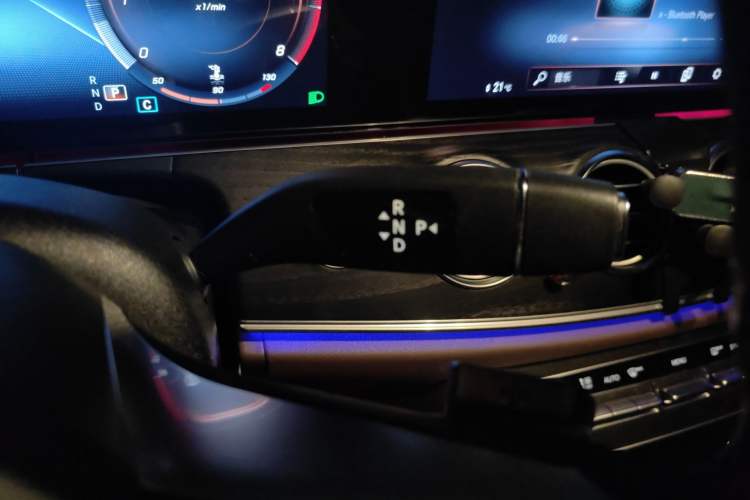 Used Mercedes-Benz E-Class 2021 Restyled E 300 L Sport Luxury Edition Gear Lever