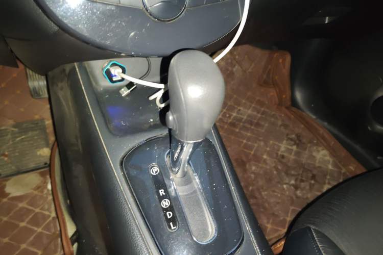 Used Nissan Tiida 2011 1.6L CVT Smart Version
