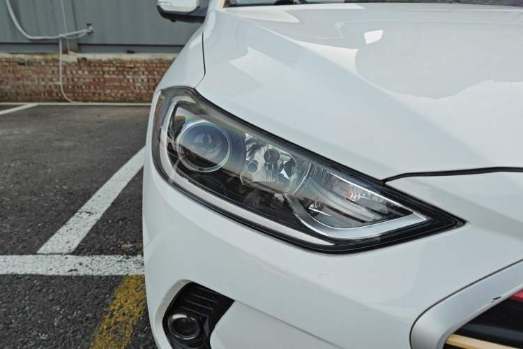 Used Hyundai Elantra (6th Generation / Lingdong) 2016 1.6L Manual ZhiXuan·Youth Edition
