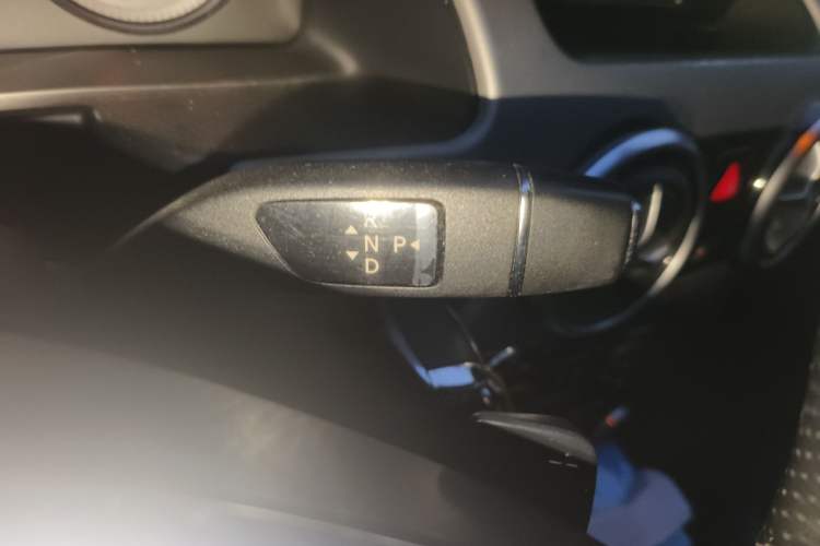 Used Mercedes-Benz GLK-Class 2015 GLK 260 4MATIC Dynamic Edition Ultimate Version
