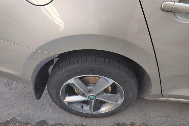 Used Skoda Rapid 2018 1.6L Manual Standard Edition
