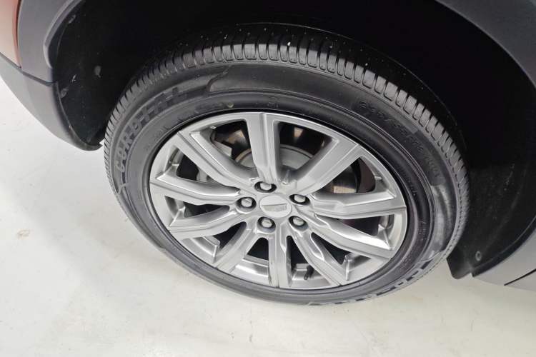 Used Cadillac XT4 2018 28T Two-Wheel Drive Leading Version