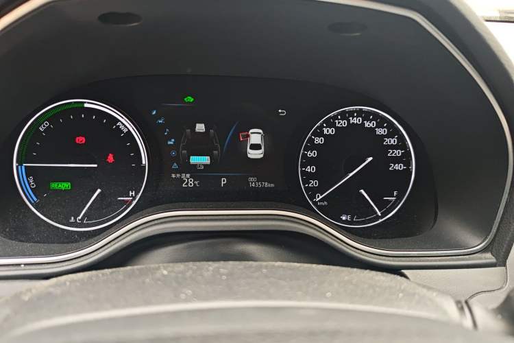 Used Toyota Avalon 2019 Dual-Engine 2.5L Luxury Edition China VI Standard
