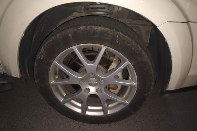 Used Dodge Journey 2013 2.4L Two-Wheel Drive Luxury Version