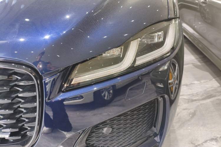 Used Jaguar F-PACE 2024 P250 R-Dynamic HSE
