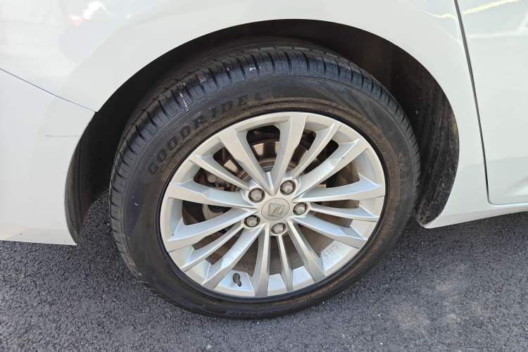 Used Baojun RC-5 2020 1.5T Manual Smart Luxury Edition Right Rear Wheel Hub