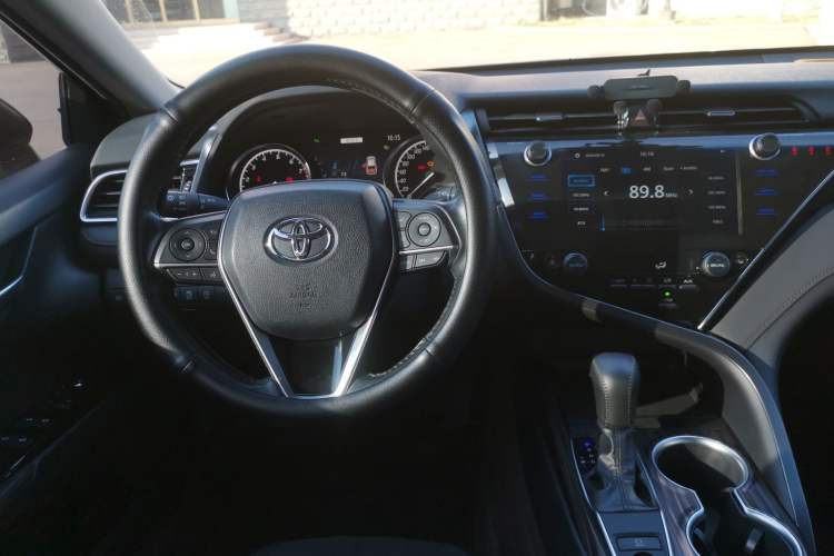 Used Toyota Camry 2019 2.0G Luxury Edition China VI Standard