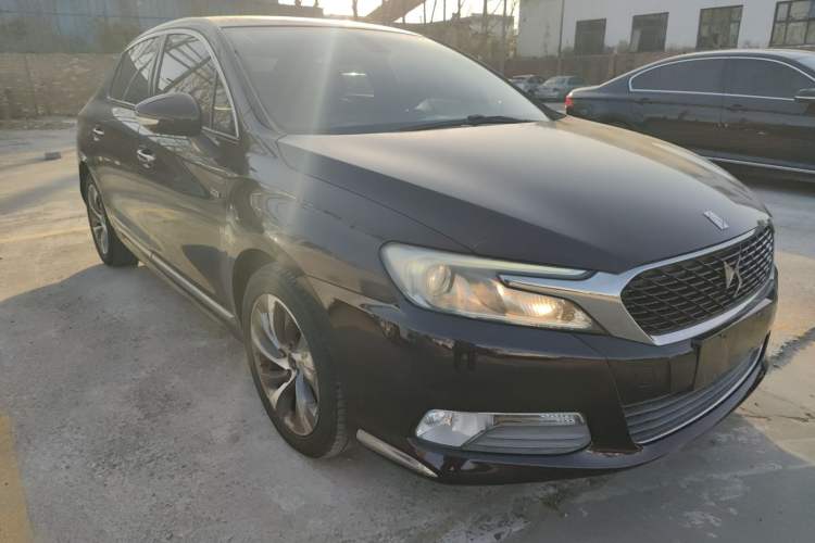Used DS 5LS 2014 1.6T Luxury Edition THP160
