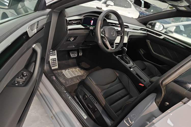 Used Volkswagen FAW-Volkswagen CC 2024 380TSI Striking Edition