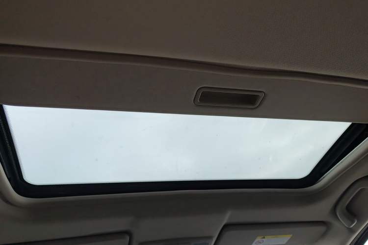 Used Dongfeng Aeolus AX3 2016 1.5L Manual ZhiKu Model
