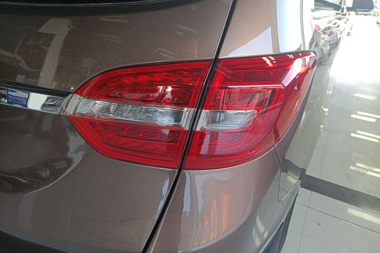 Used Buick GL8 2018 28T Luxury Model China VI Standard