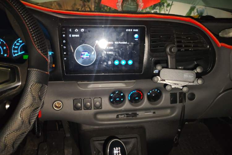 Used JMC Transit 2017 2.8T Commercial Version Long Wheelbase Mid-Roof 6/7/8-Seater JX493 Audio And AC Panel