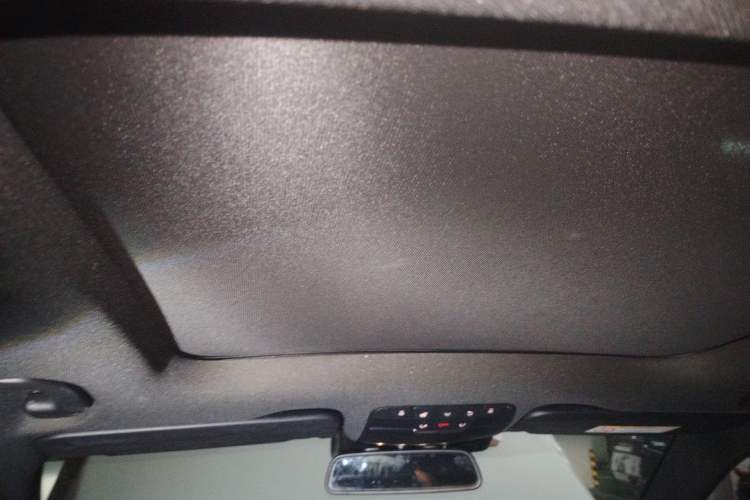 Used Mercedes-Benz GLC 2018 GLC 260 4MATIC Luxury Model
