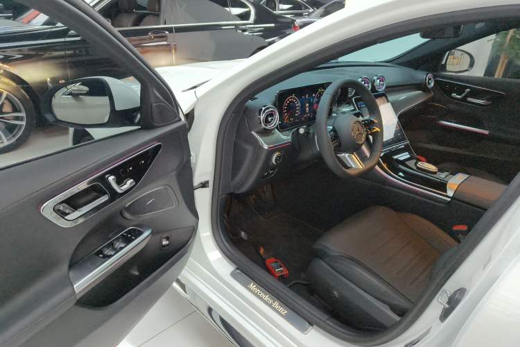 Used Mercedes-Benz C-Class 2025 Facelift C 260 L Sport Edition
