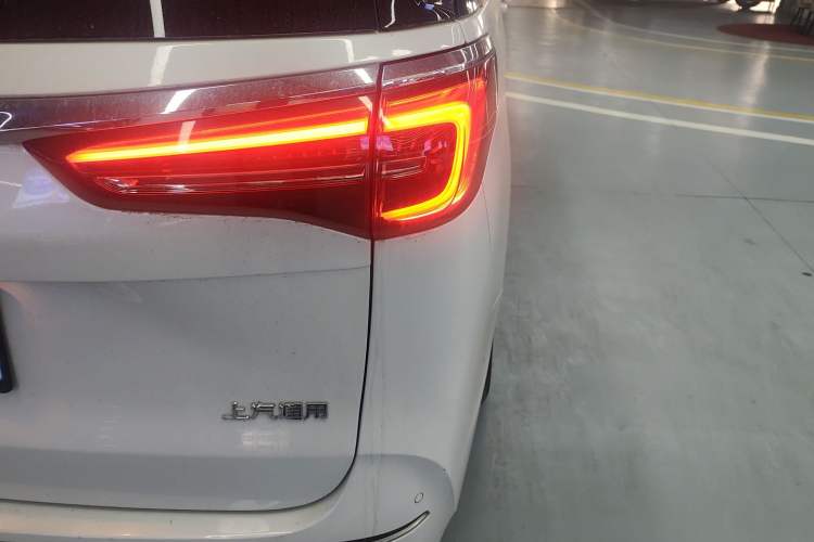 Used Buick GL8 2021 ES Land Cruiser 653T Luxury Edition Exterior 3