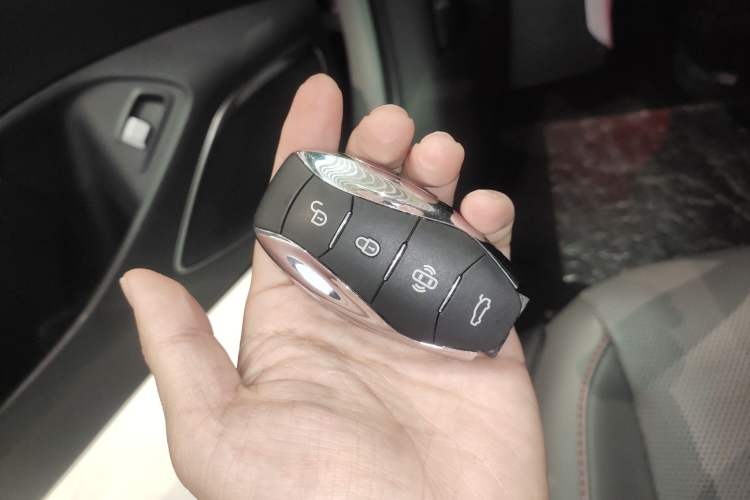 Used Hongqi EH7 2025 640 All-Wheel Drive Smart Selection Edition Interior 1