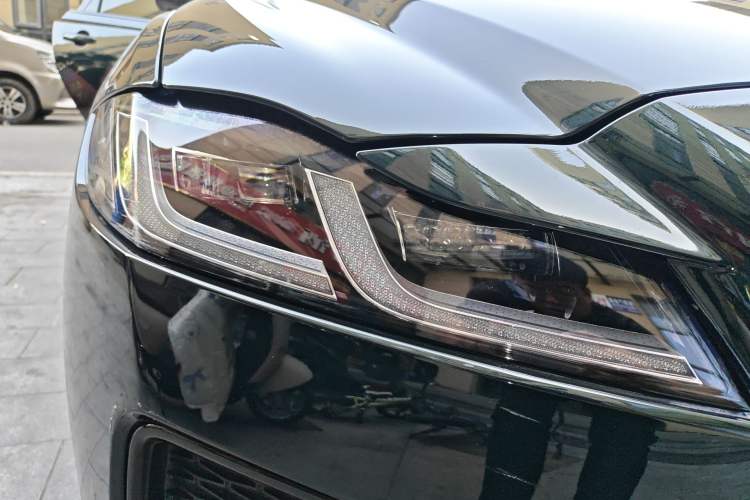 Used Jaguar XFL 2022 XFL 2.0T P250 Two-Wheel-Drive Prestige Luxury Edition