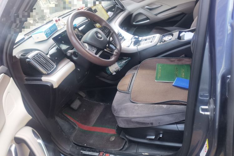 Used BYD Song Pro New Energy 2023 Champion Edition DM-i 71KM Navigation Model Left Front Seat