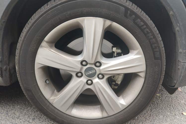 Used Lincoln MKC 2017 2.0T Two-Wheel Drive Deluxe Edition