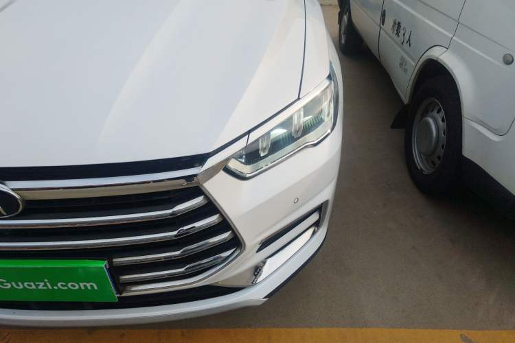 Used BYD Song Pro 2019 1.5T Automatic Luxury Model Left Front Headlight