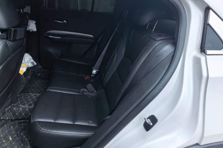 Used Cadillac XT4 2020 28T Two-Wheel-Drive Leading Version Left Rear Seat
