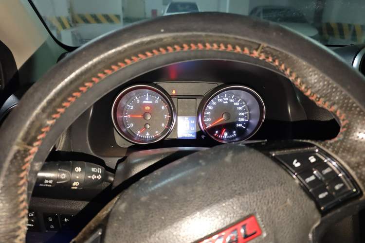 Used Haval H6 2015 Upgraded Model 1.5T Manual Two-Wheel Drive Elite Version Instrument Cluster